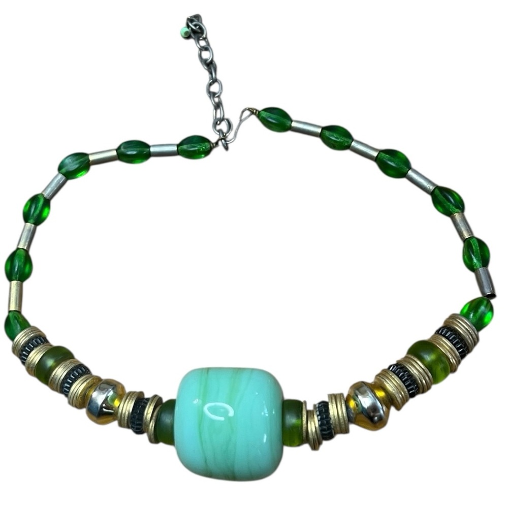 Vintage choker, large turquoise colored bead